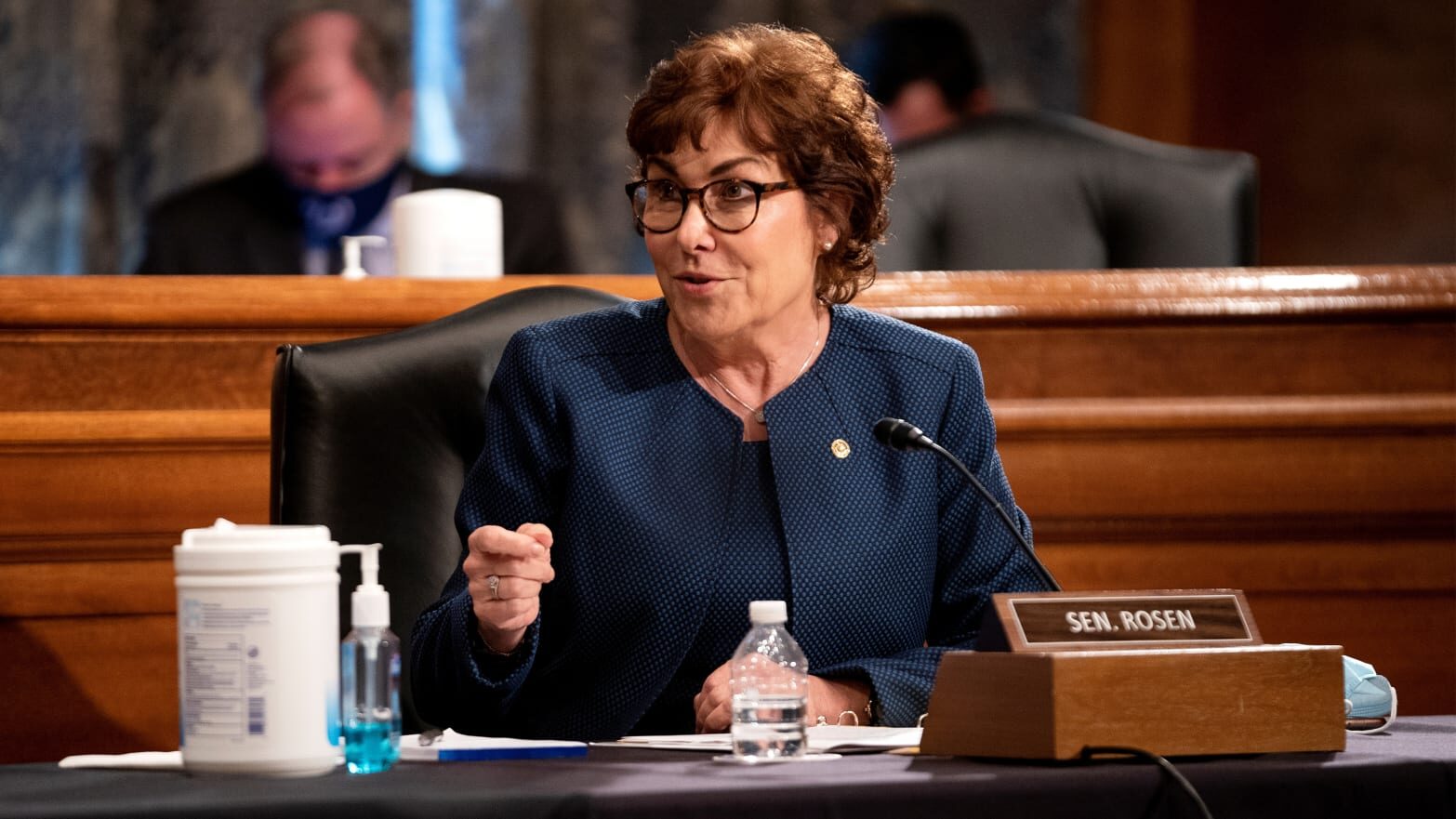 Reitera Senadora Jacky Rosen apoyo mediante su oficina