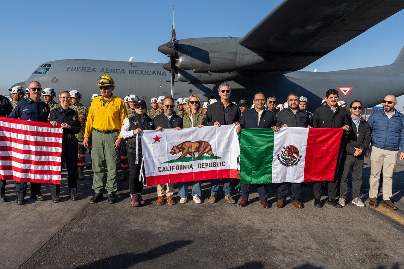 Bomberos Mexicanos Apoyan en Incendios de California