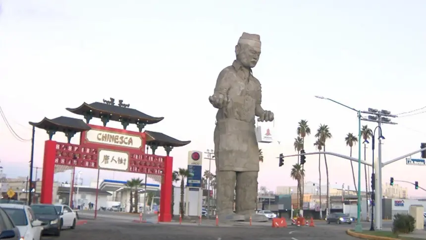 Monumento al Cocinero Chino se convierte en nuevo ícono turístico de Mexicali