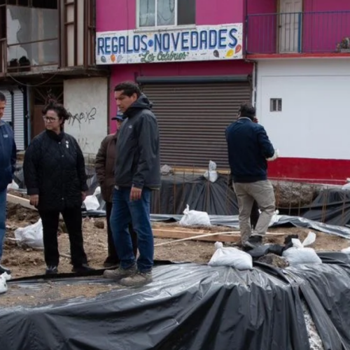 Alcaldesa Rocío Adame supervisa avances en rehabilitación de socavón en Rosarito