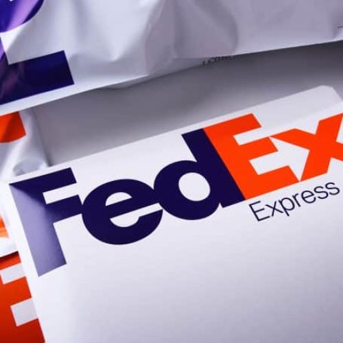 FedEx devolverá a clientes cualquier reembolso que reciba por aranceles declarados ilegales